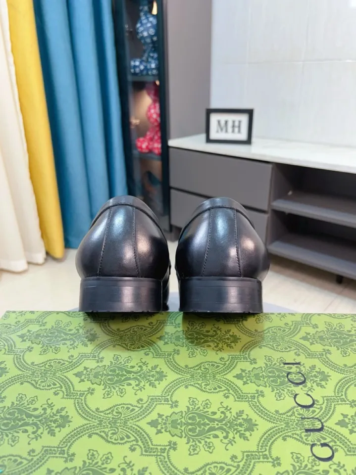 Men's shoes 💰500🌹🌹Niuli [GUCCI Gucci] A new style of formal men's leather shoes is coming~ The original quality upper is made of patent leather imported from Italy, the leather is soft and delicate, comfortable and soft first-layer cowhide lining, rubber wear-resistant outsole, the shoe shape is dignified and domineering, and the luxury charm cannot be concealed! The natural and free nouveau riche leads the trend. Code number: 38-44